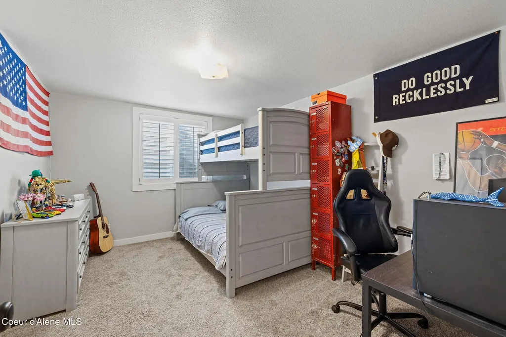 2069 W Diamond Bar Road Rathdrum ID 83858