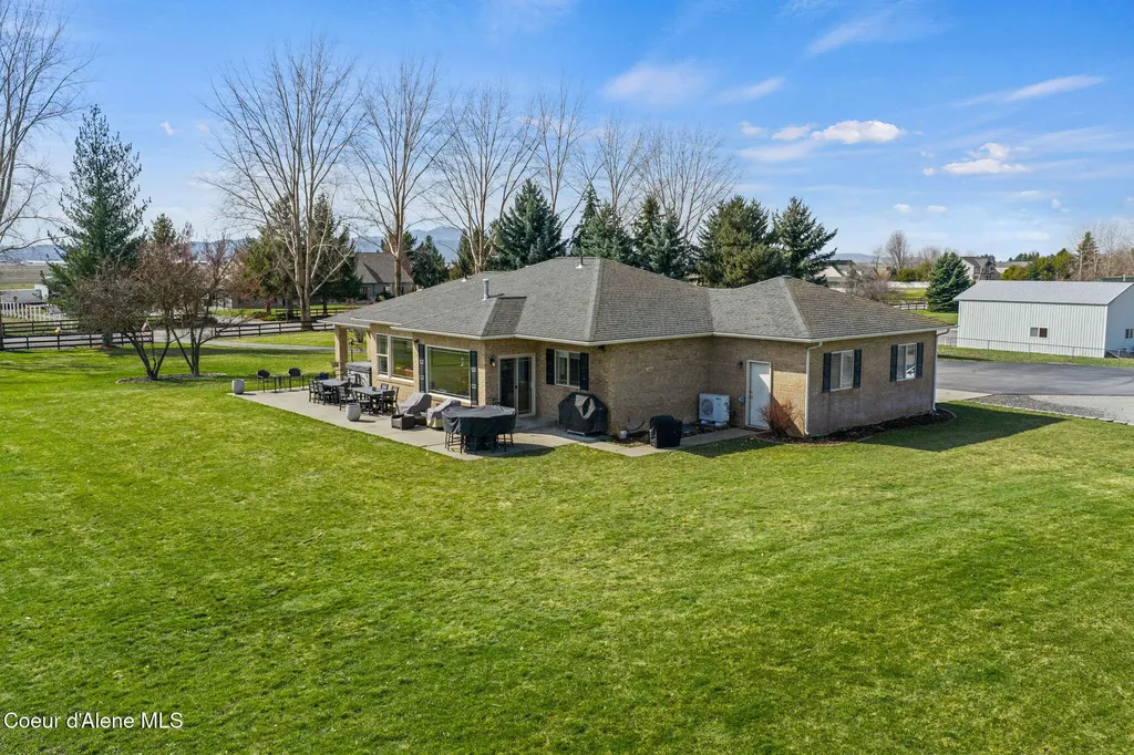 2069 W Diamond Bar Road Rathdrum ID 83858