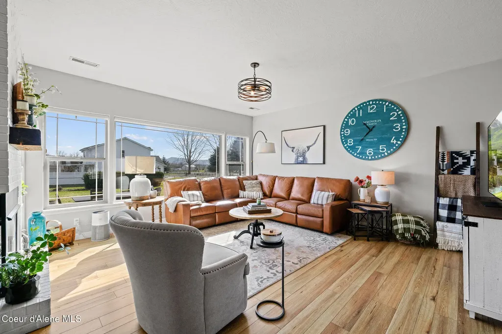 2069 W Diamond Bar Road Rathdrum ID 83858