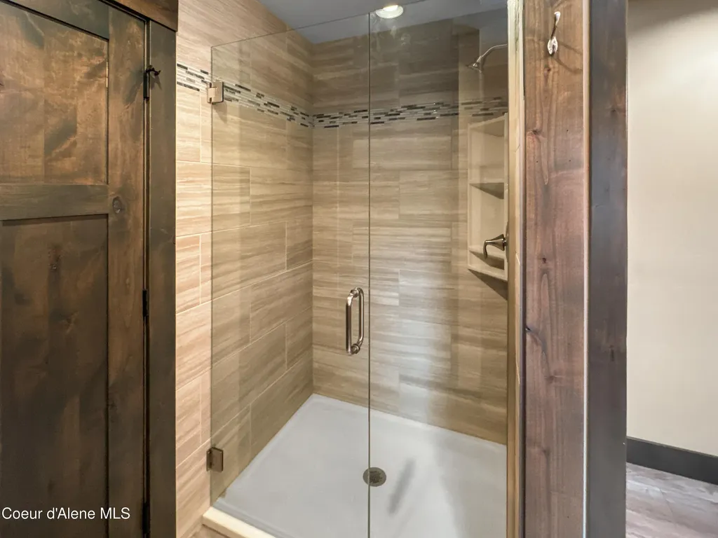 40 Palouse Drive Nordman ID 83848
