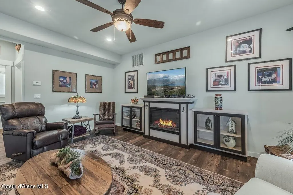 411 Louis Lane Sandpoint ID 83864