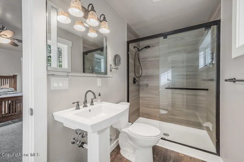 411 Louis Lane Sandpoint ID 83864