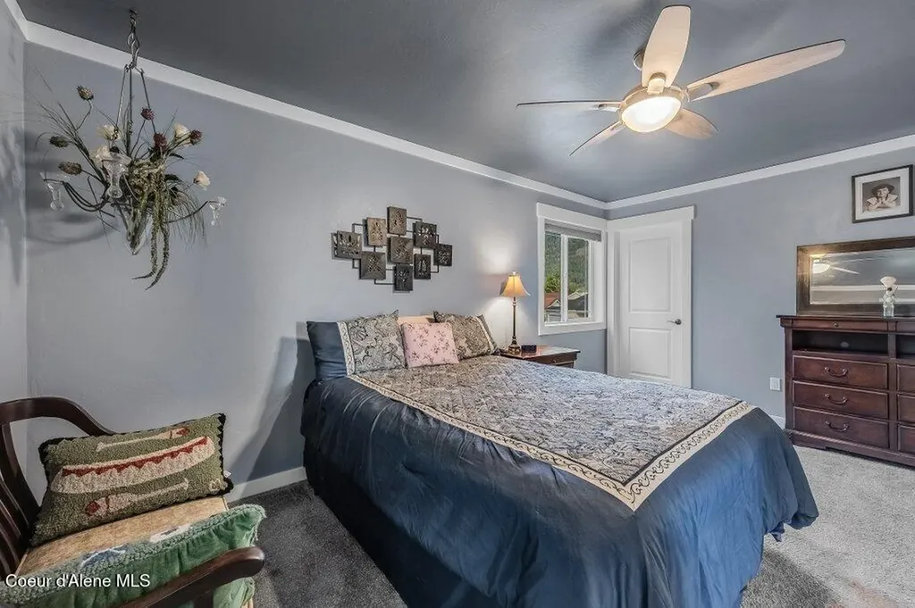 411 Louis Lane Sandpoint ID 83864