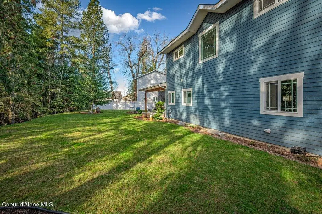 411 Louis Lane Sandpoint ID 83864