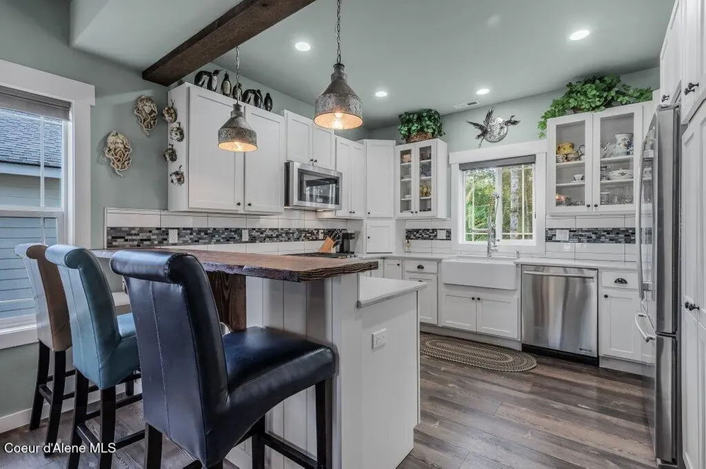 411 Louis Lane Sandpoint ID 83864