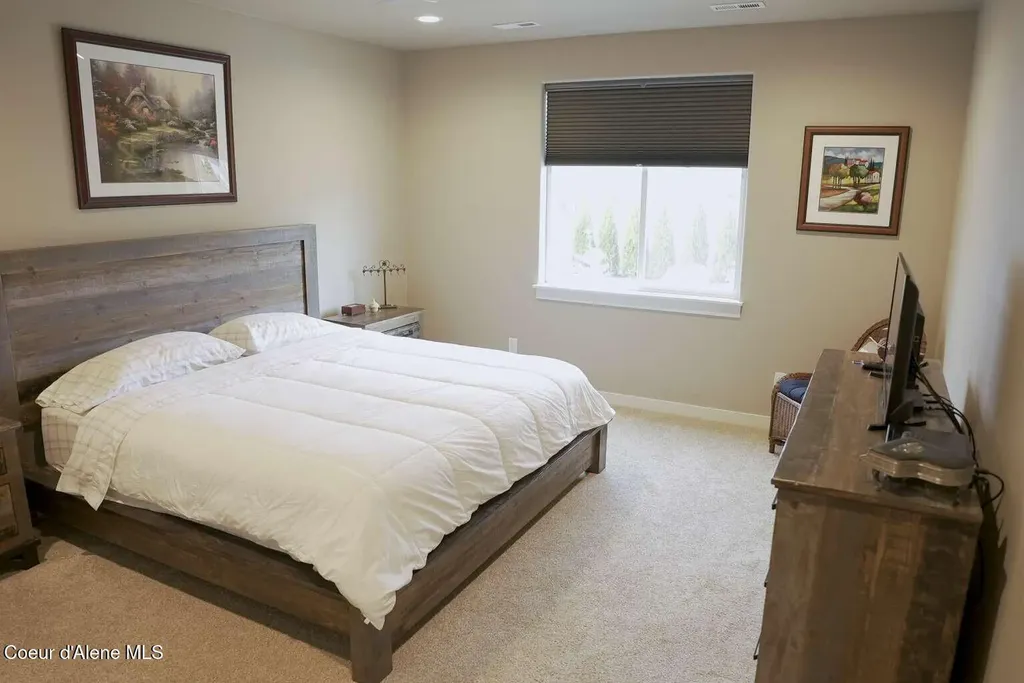 16152 N Hadley Loop Rathdrum ID 83858