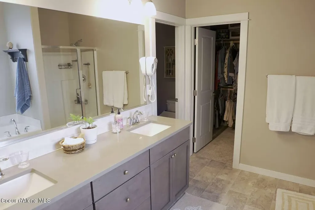 16152 N Hadley Loop Rathdrum ID 83858