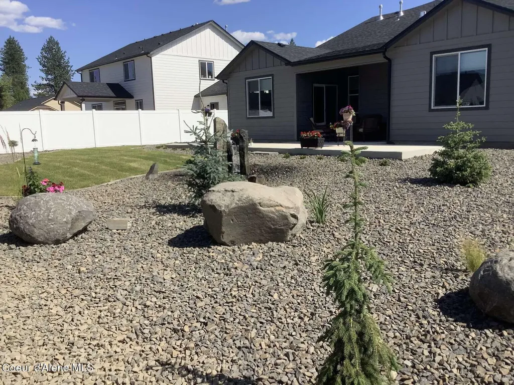 16152 N Hadley Loop Rathdrum ID 83858