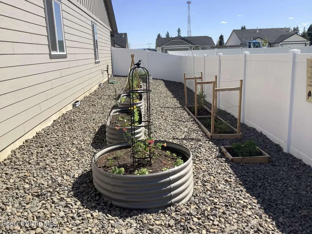 16152 N Hadley Loop Rathdrum ID 83858
