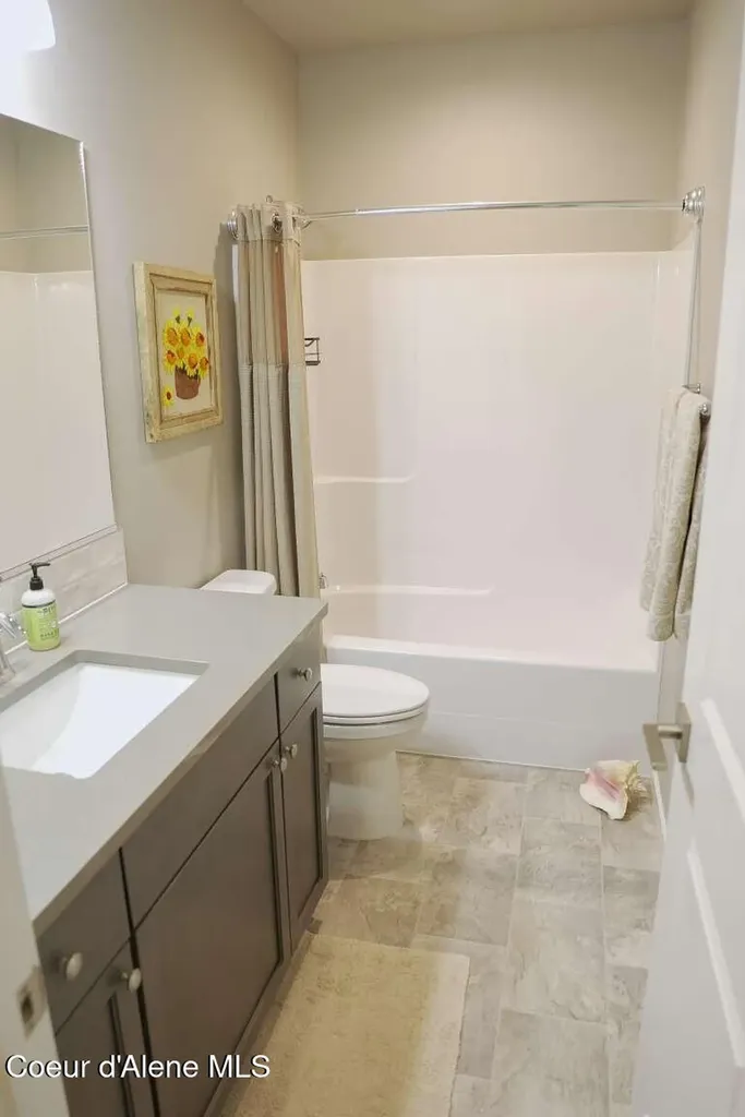 16152 N Hadley Loop Rathdrum ID 83858