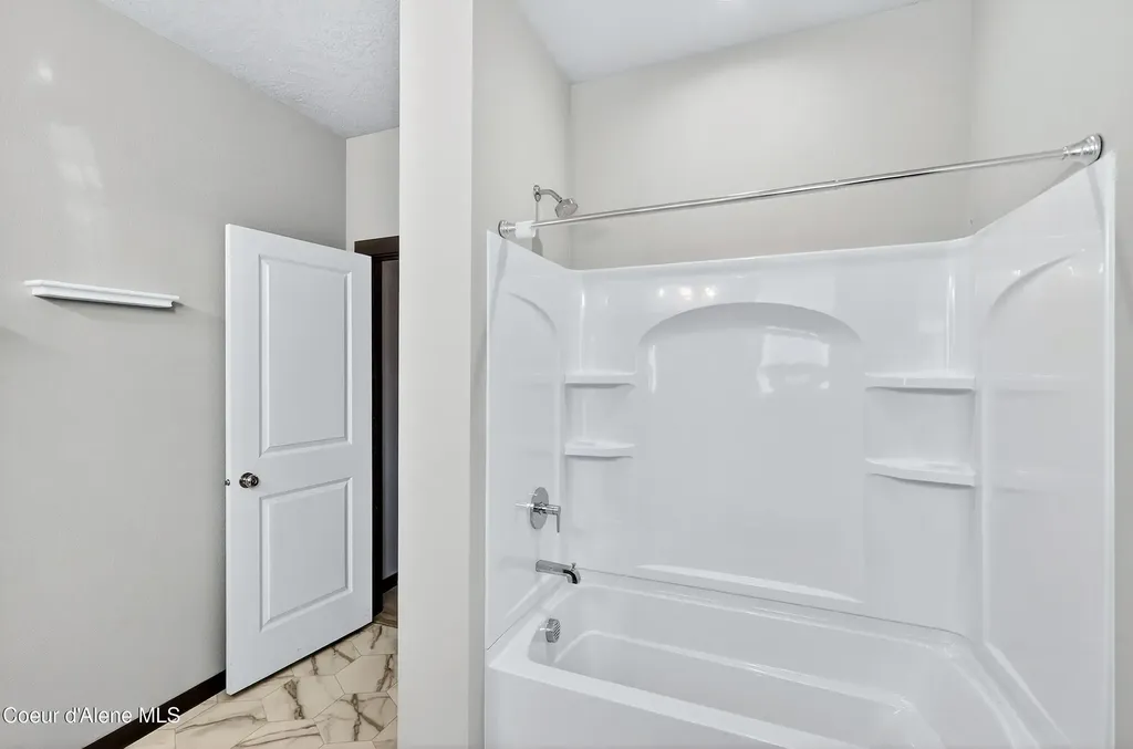 193 N Inkwood Street Post Falls ID 83854