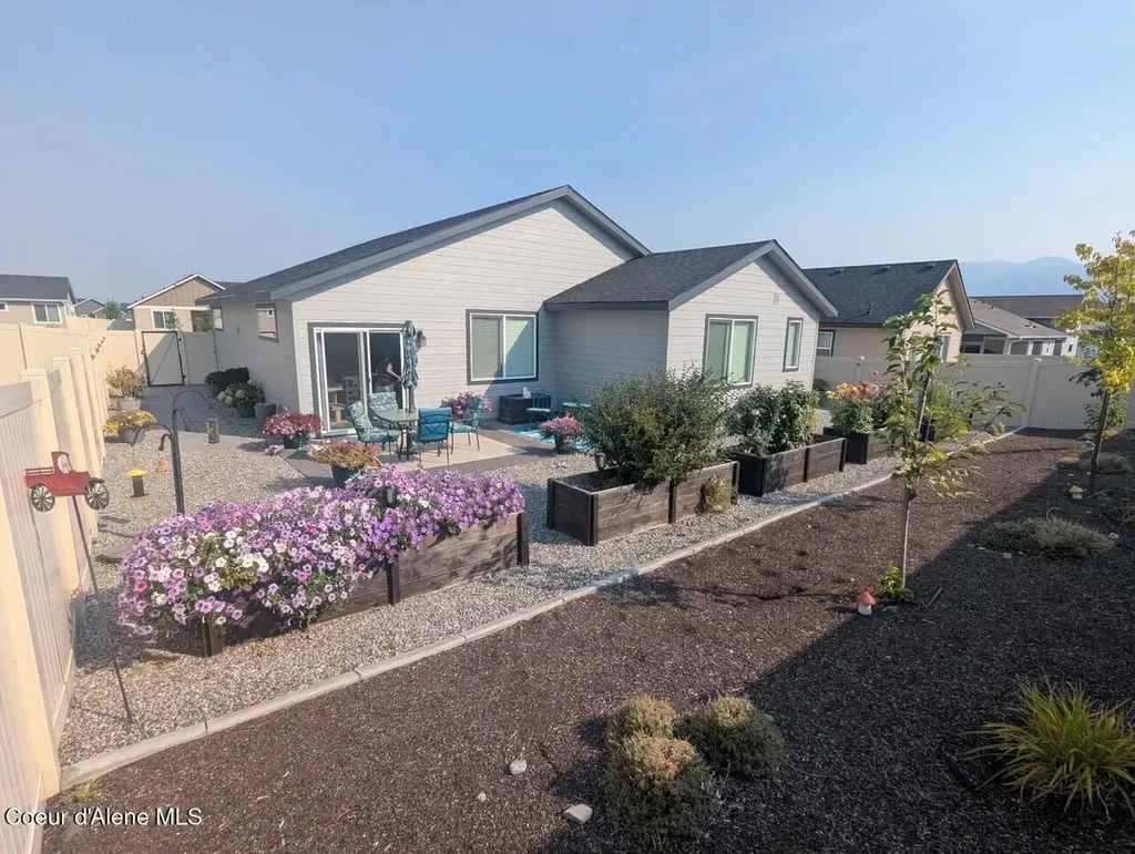 193 N Inkwood Street Post Falls ID 83854