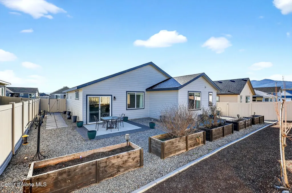 193 N Inkwood Street Post Falls ID 83854