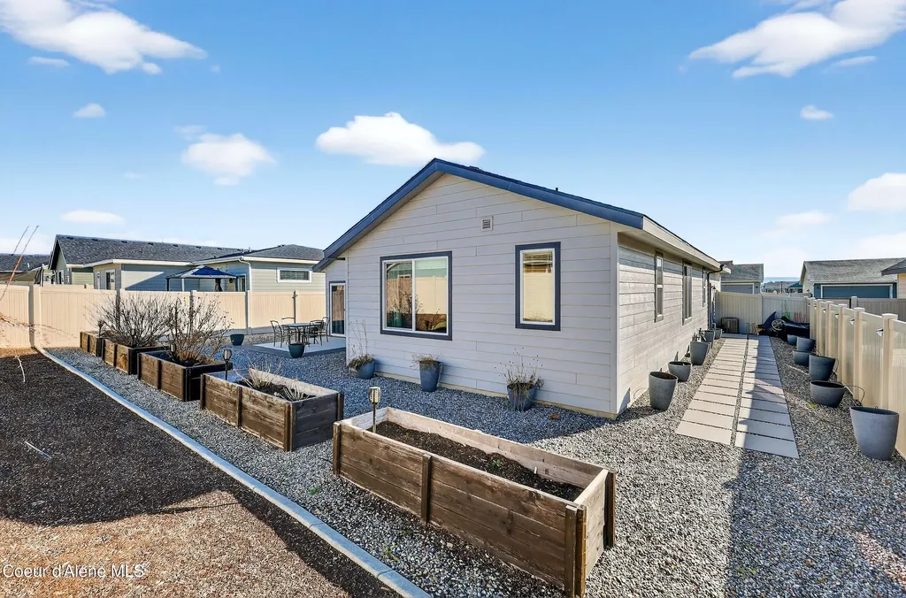 193 N Inkwood Street Post Falls ID 83854