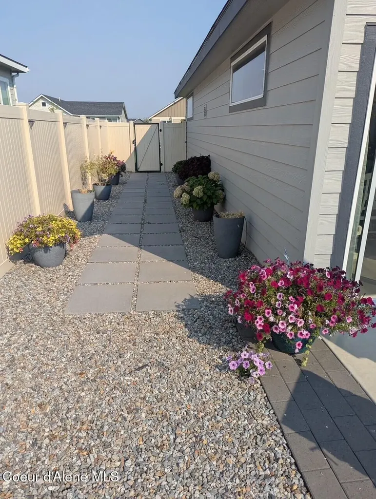193 N Inkwood Street Post Falls ID 83854