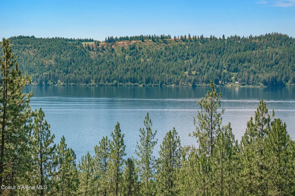 2396 E Crows Nest Road Harrison ID 83833