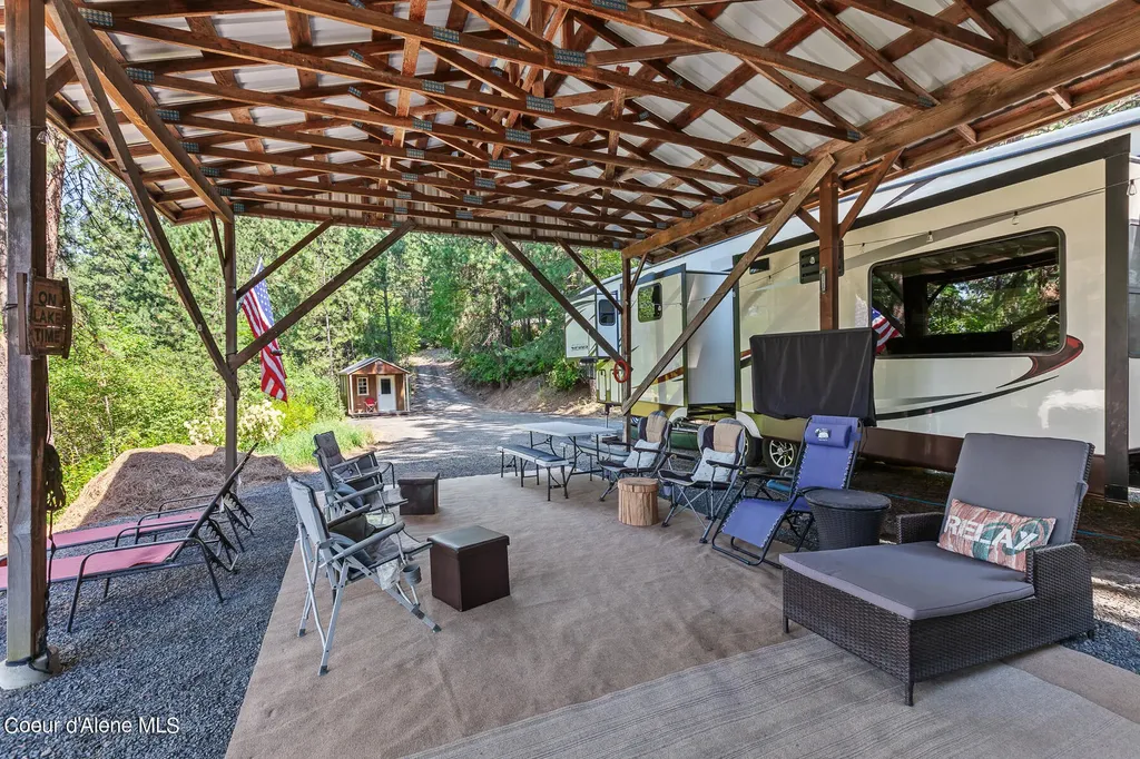 2396 E Crows Nest Road Harrison ID 83833