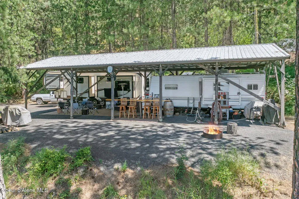 2396 E Crows Nest Road Harrison ID 83833
