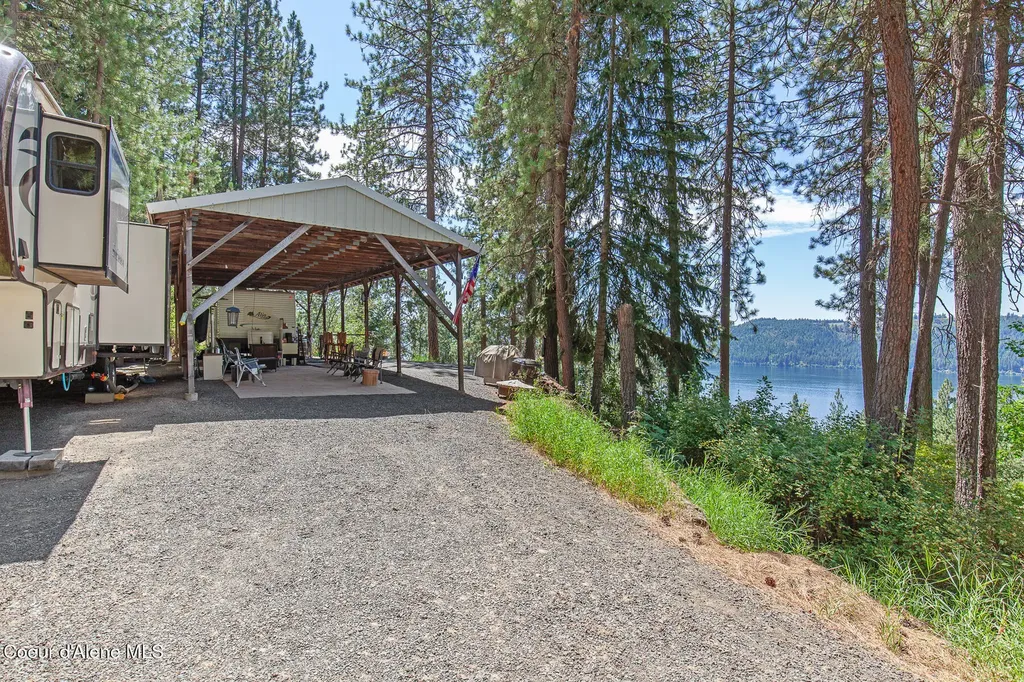 2396 E Crows Nest Road Harrison ID 83833