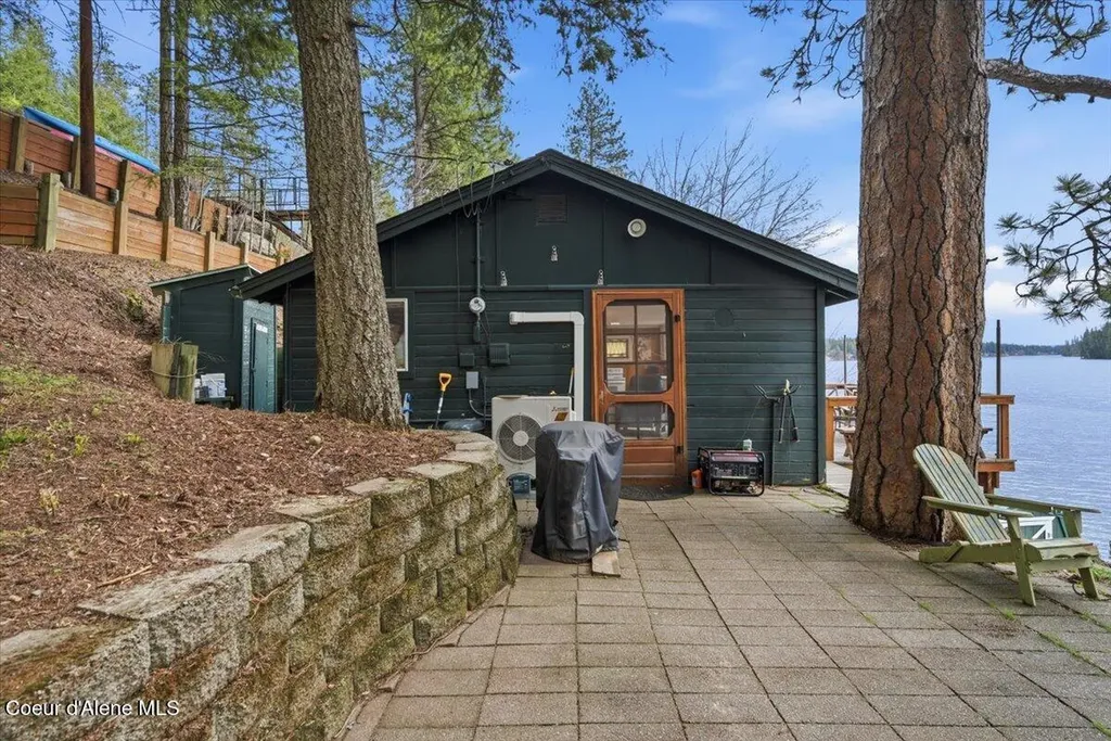 5822 W Boathaven Lane Rathdrum ID 83858