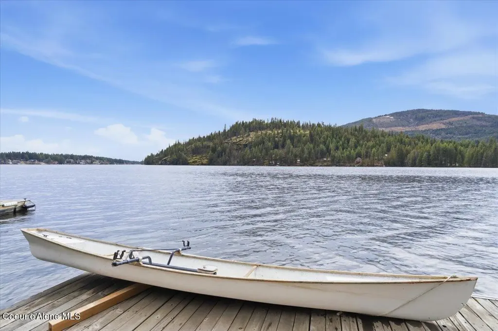 5822 W Boathaven Lane Rathdrum ID 83858