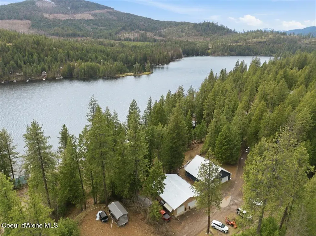 5822 W Boathaven Lane Rathdrum ID 83858