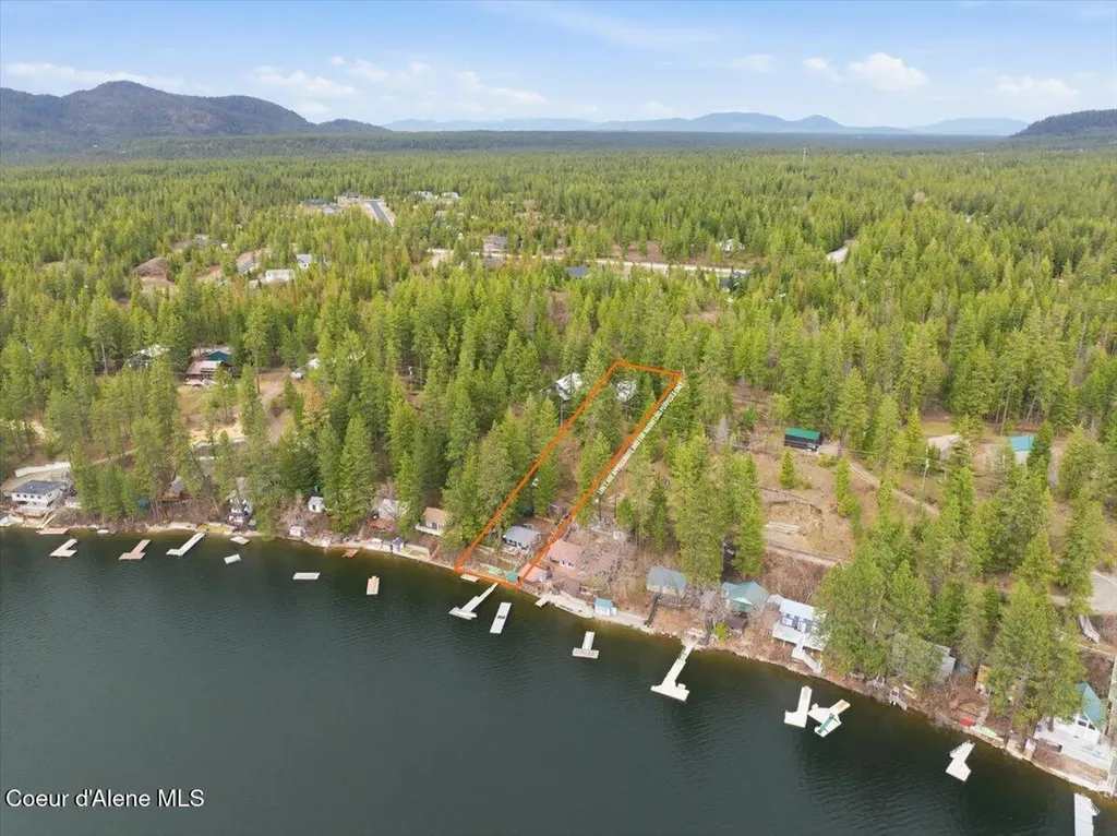 5822 W Boathaven Lane Rathdrum ID 83858
