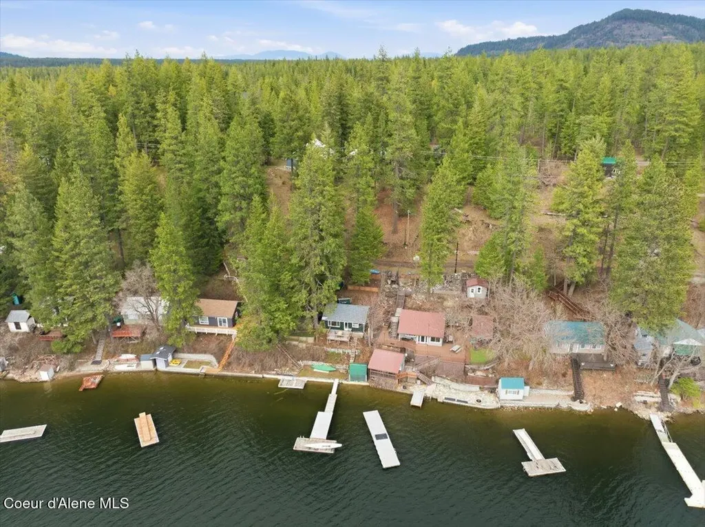 5822 W Boathaven Lane Rathdrum ID 83858