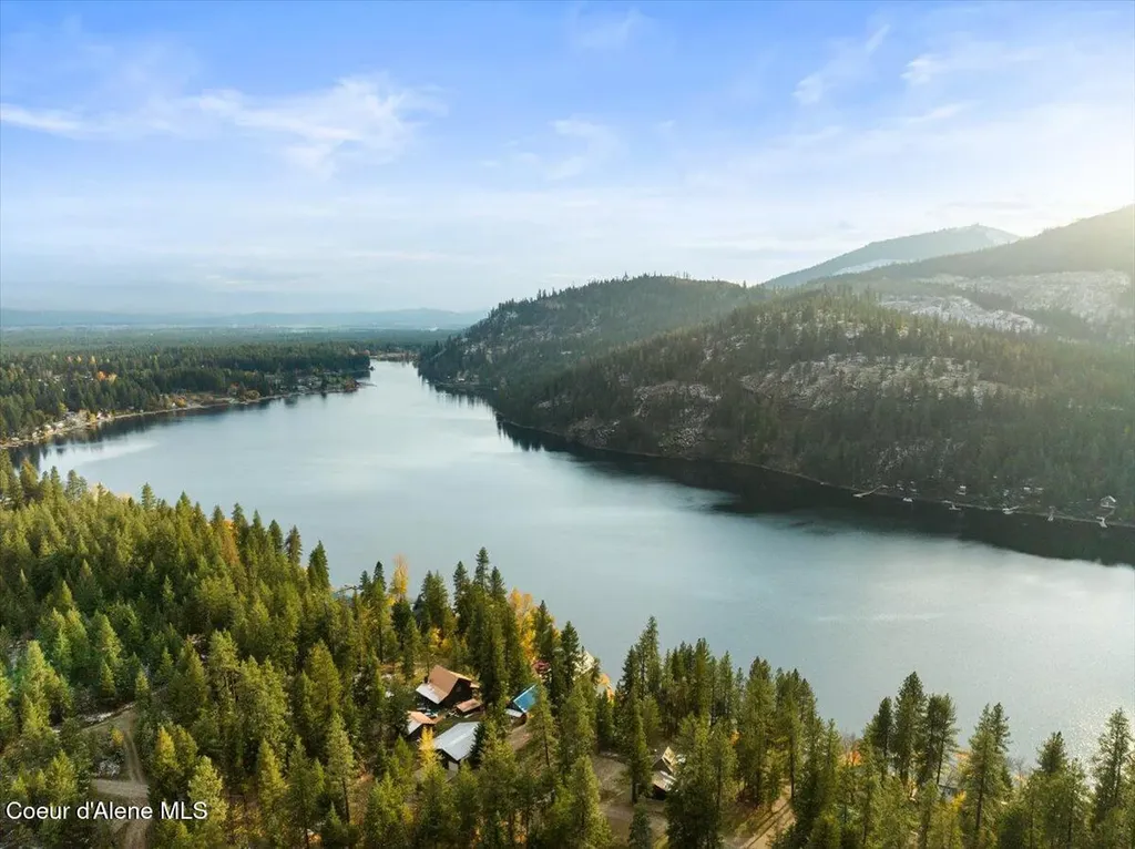 5822 W Boathaven Lane Rathdrum ID 83858