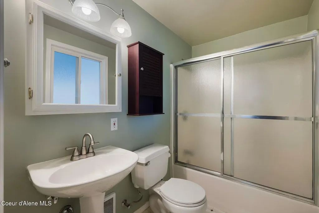 55 Trotter Lane Sandpoint ID 83864