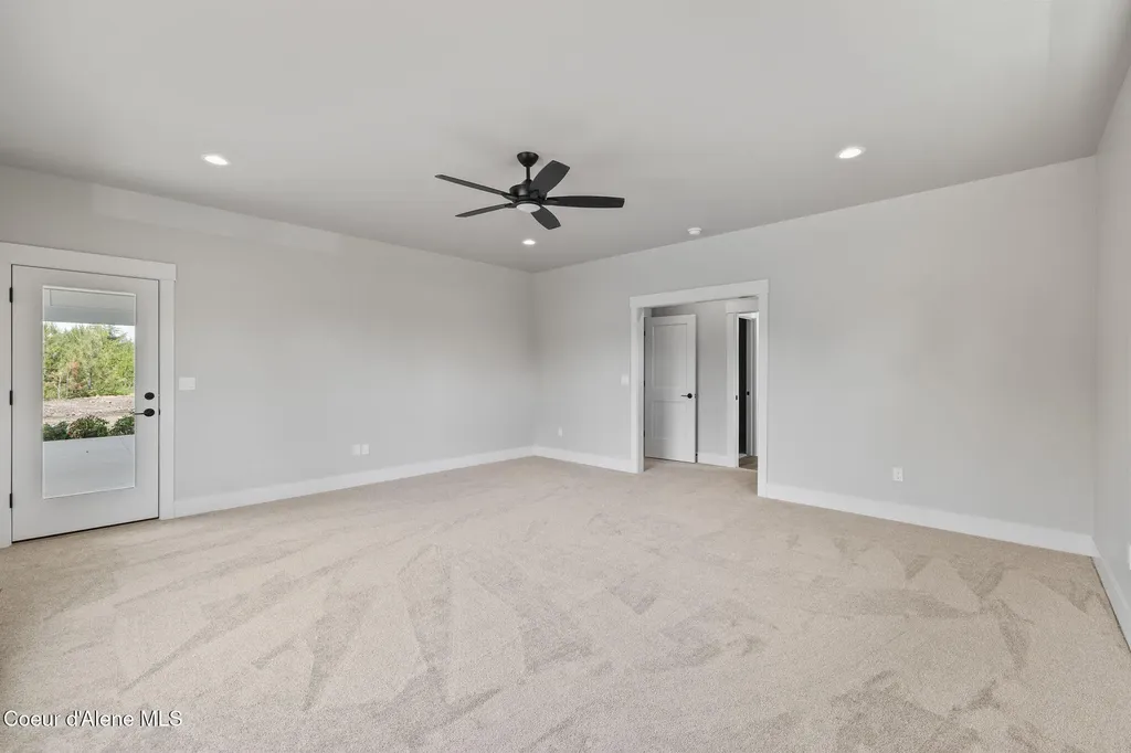 29835 N Archer Road Athol ID 83801