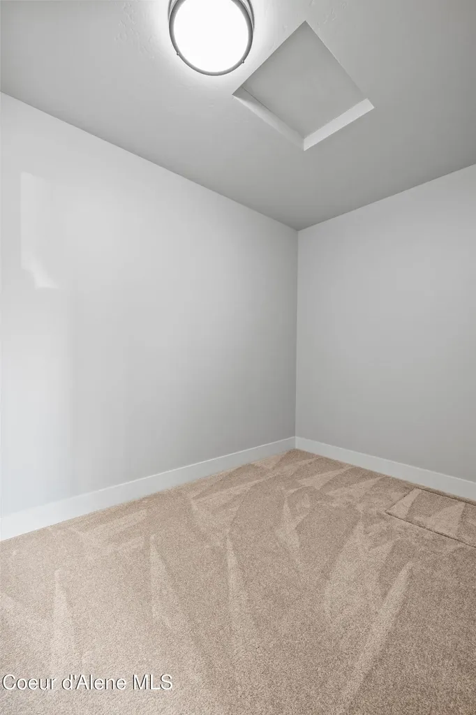 29835 N Archer Road Athol ID 83801