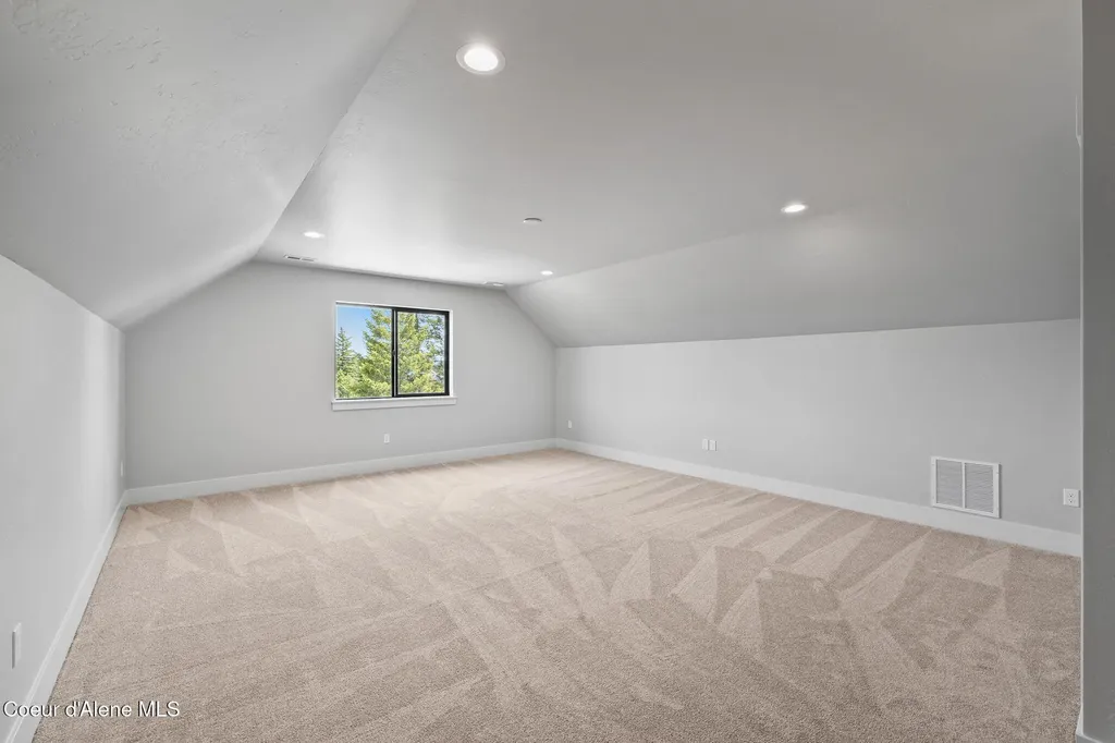29835 N Archer Road Athol ID 83801