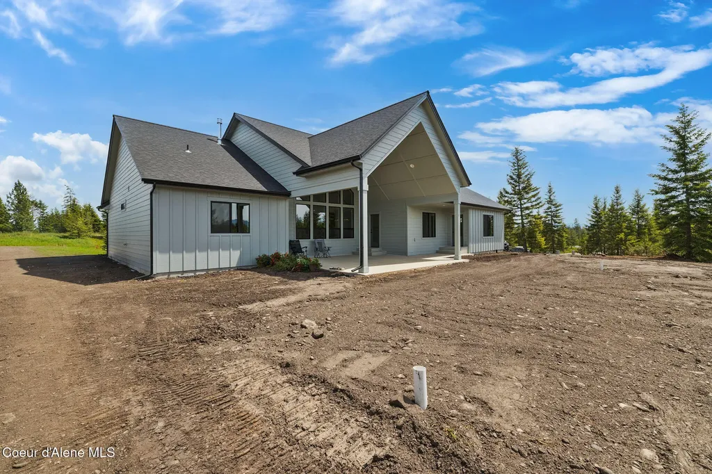 29835 N Archer Road Athol ID 83801