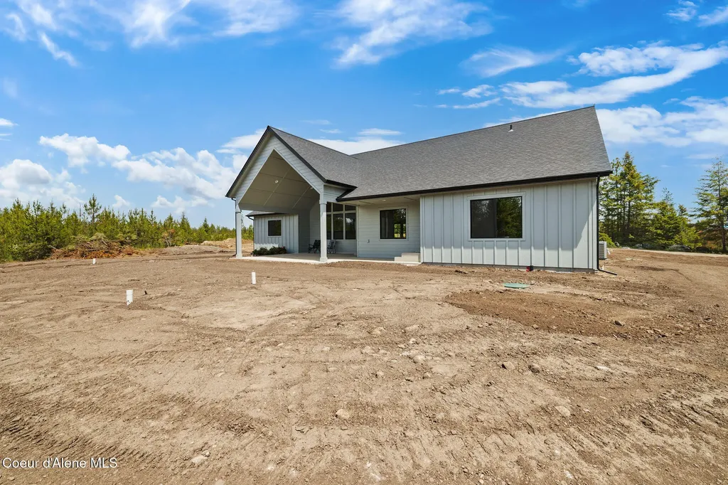 29835 N Archer Road Athol ID 83801