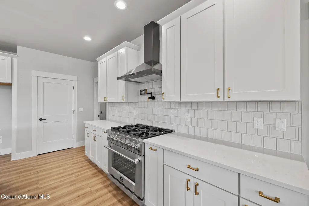 29835 N Archer Road Athol ID 83801
