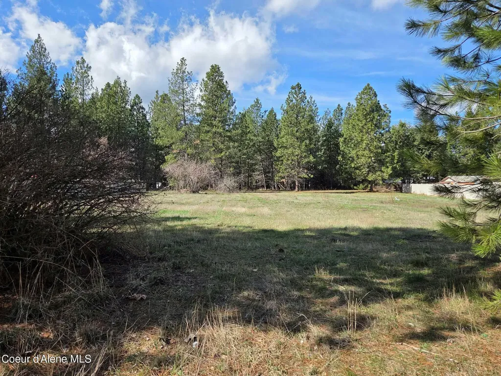 Nna 9th Street Spirit Lake ID 83869