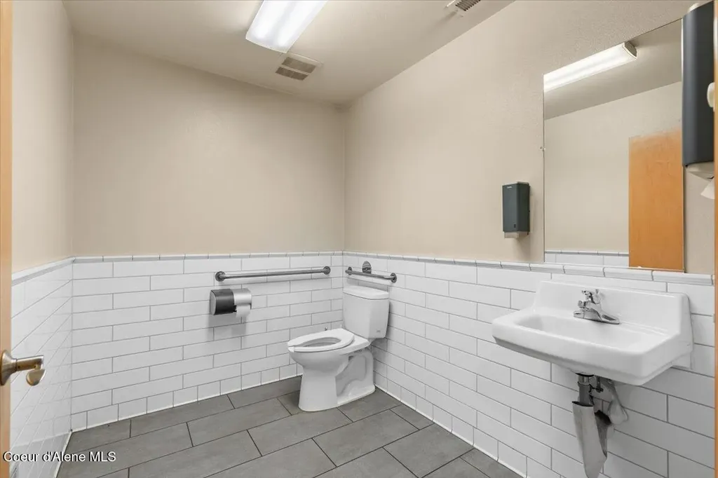 11494 N Warren Street Hayden ID 83835
