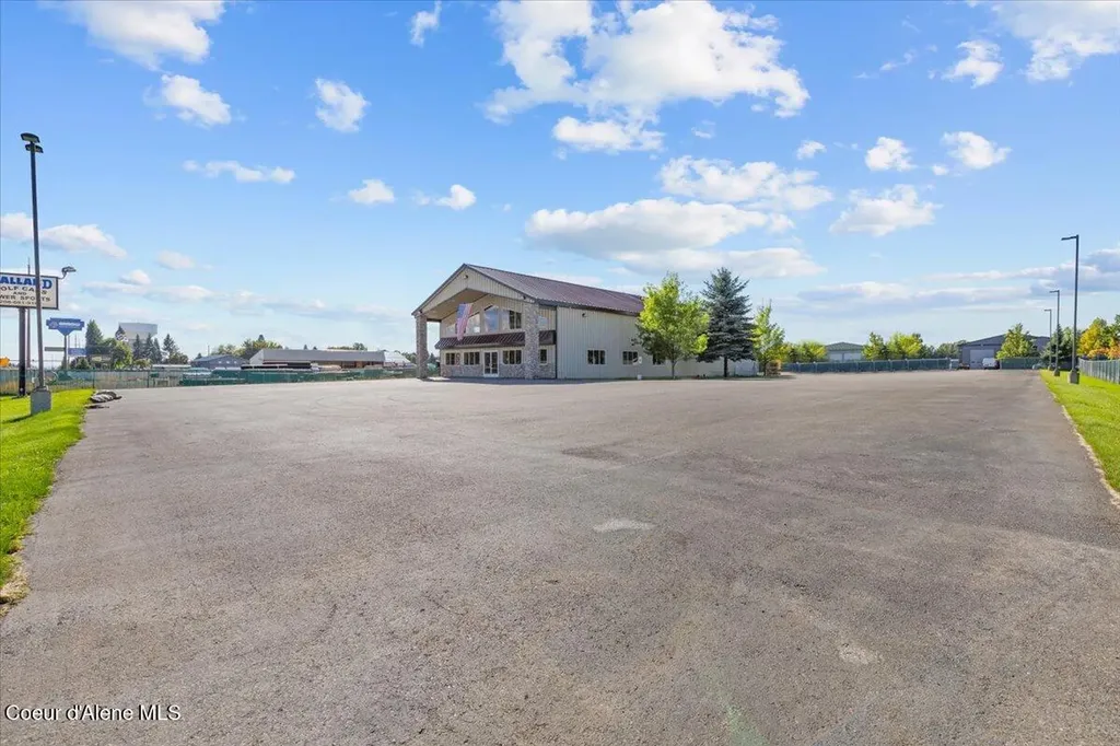 11494 N Warren Street Hayden ID 83835