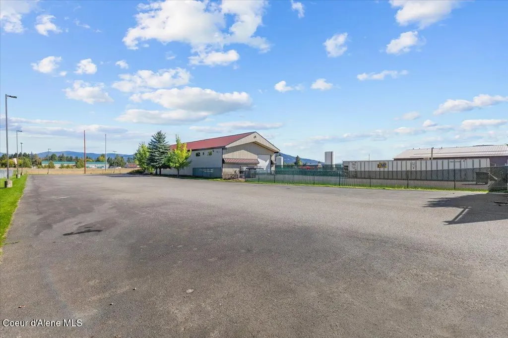 11494 N Warren Street Hayden ID 83835