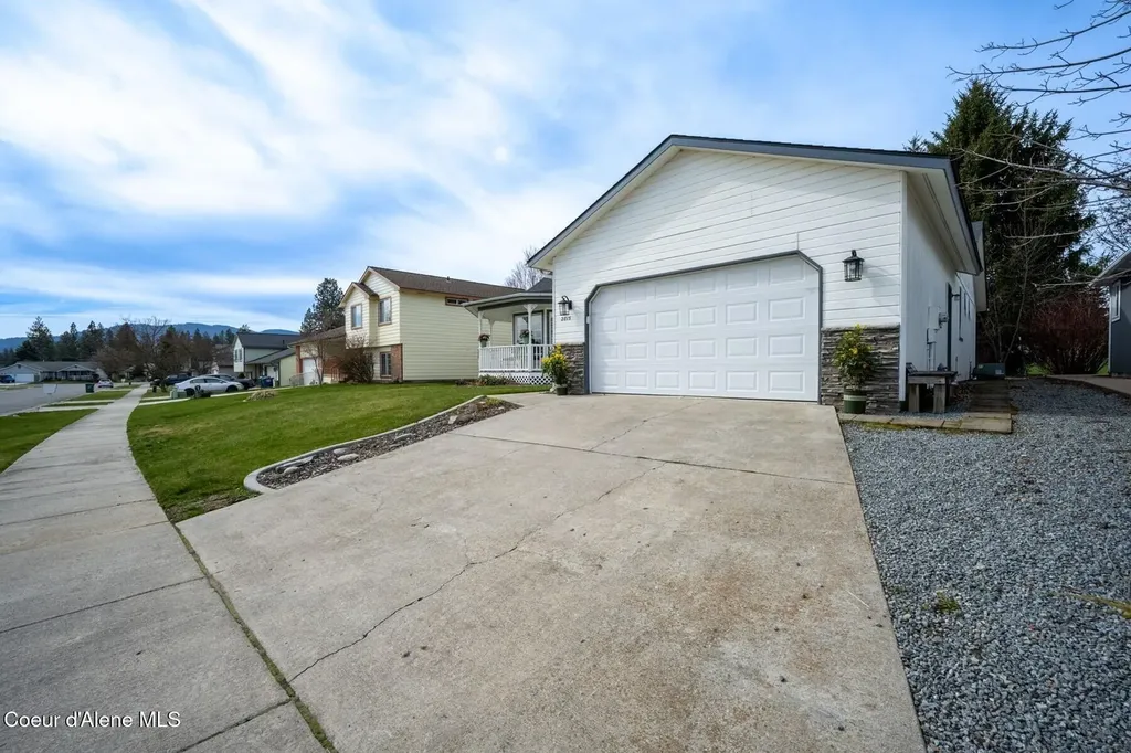 2815 N Slice Drive Post Falls ID 83854