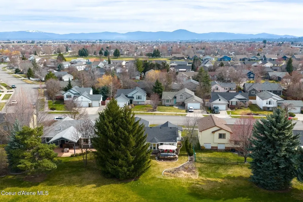 2815 N Slice Drive Post Falls ID 83854