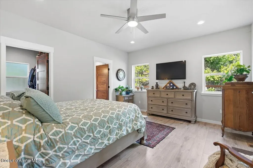 2949 W Highway 54 Spirit Lake ID 83869