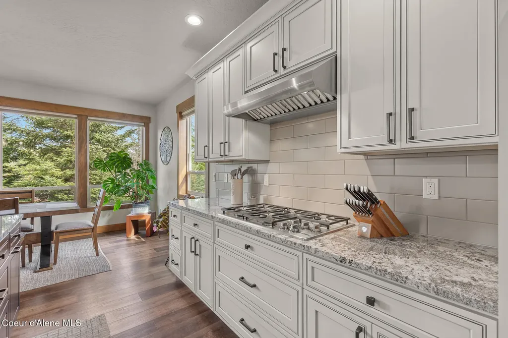 12835 N Sunflower Loop Hayden ID 83835