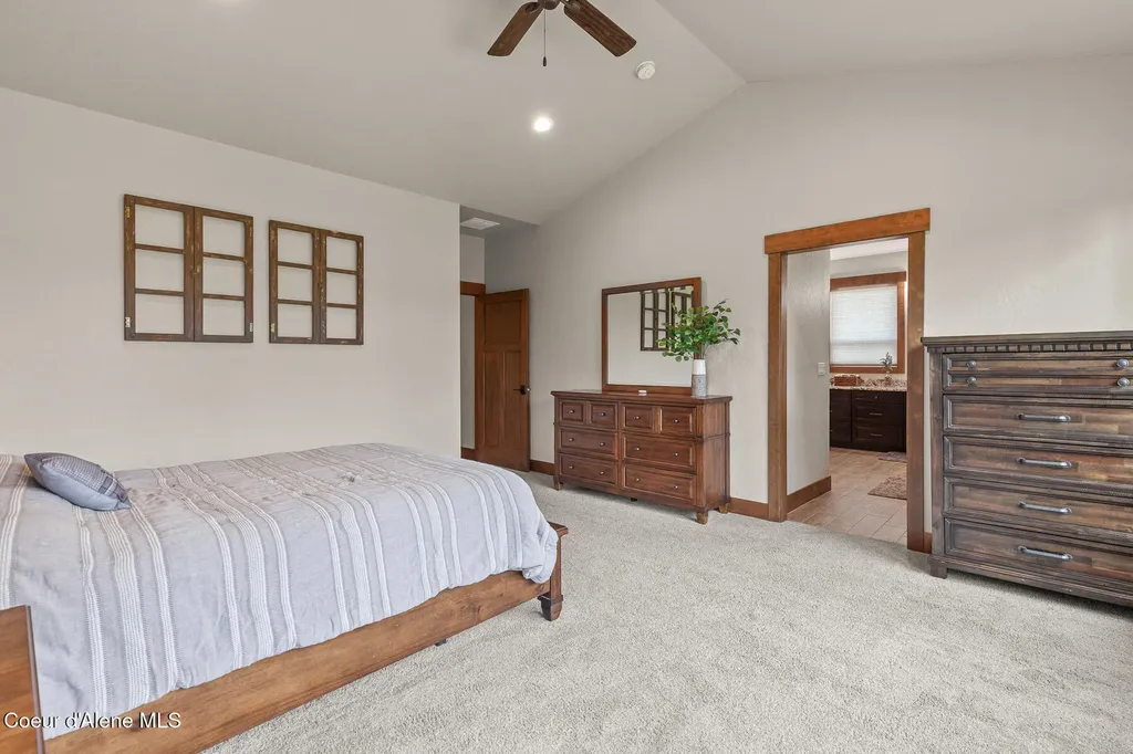 12835 N Sunflower Loop Hayden ID 83835