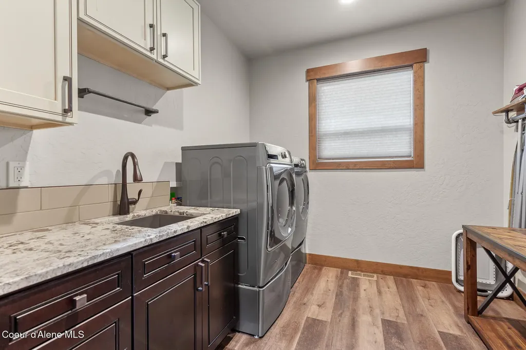 12835 N Sunflower Loop Hayden ID 83835