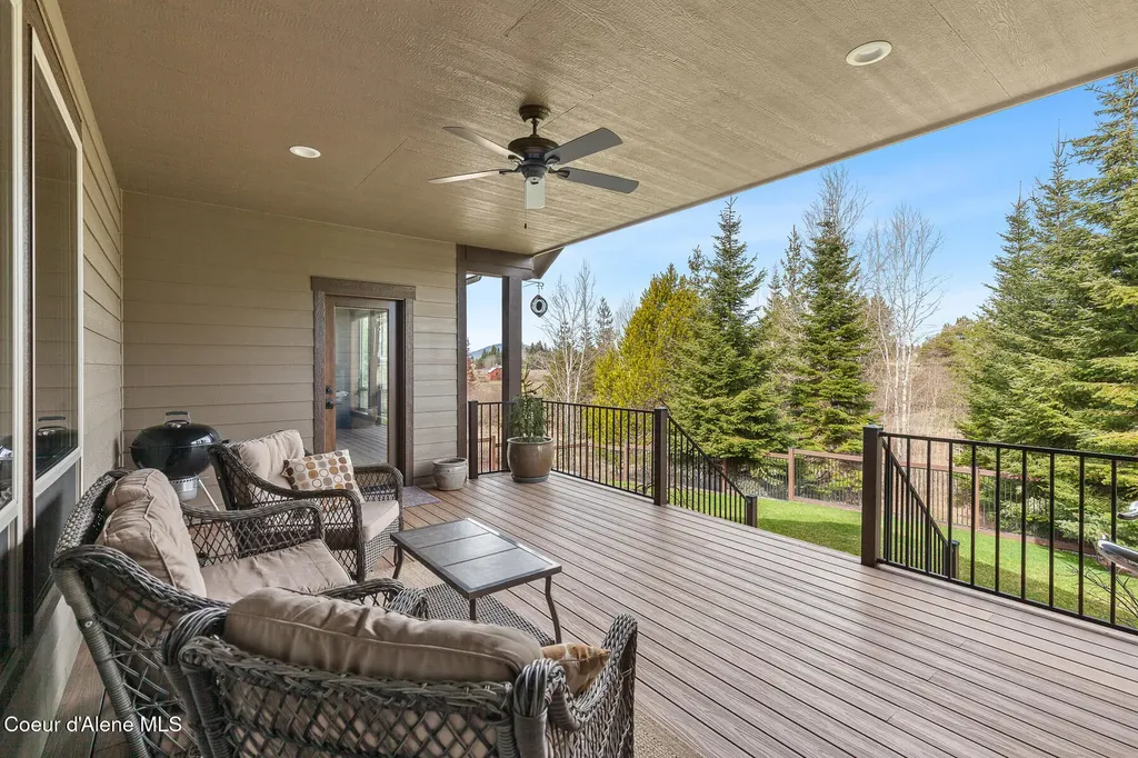 12835 N Sunflower Loop Hayden ID 83835
