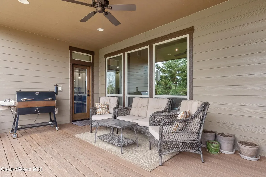 12835 N Sunflower Loop Hayden ID 83835