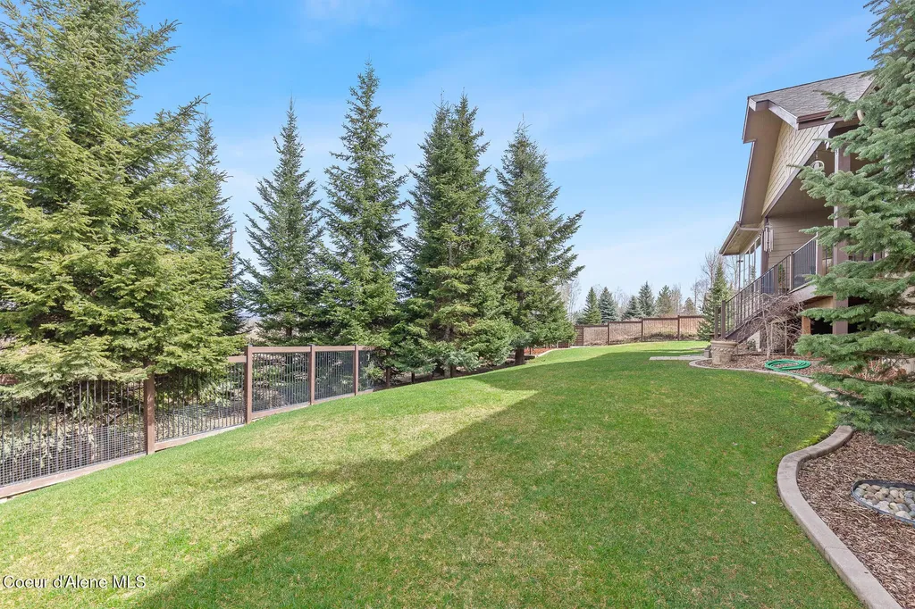 12835 N Sunflower Loop Hayden ID 83835