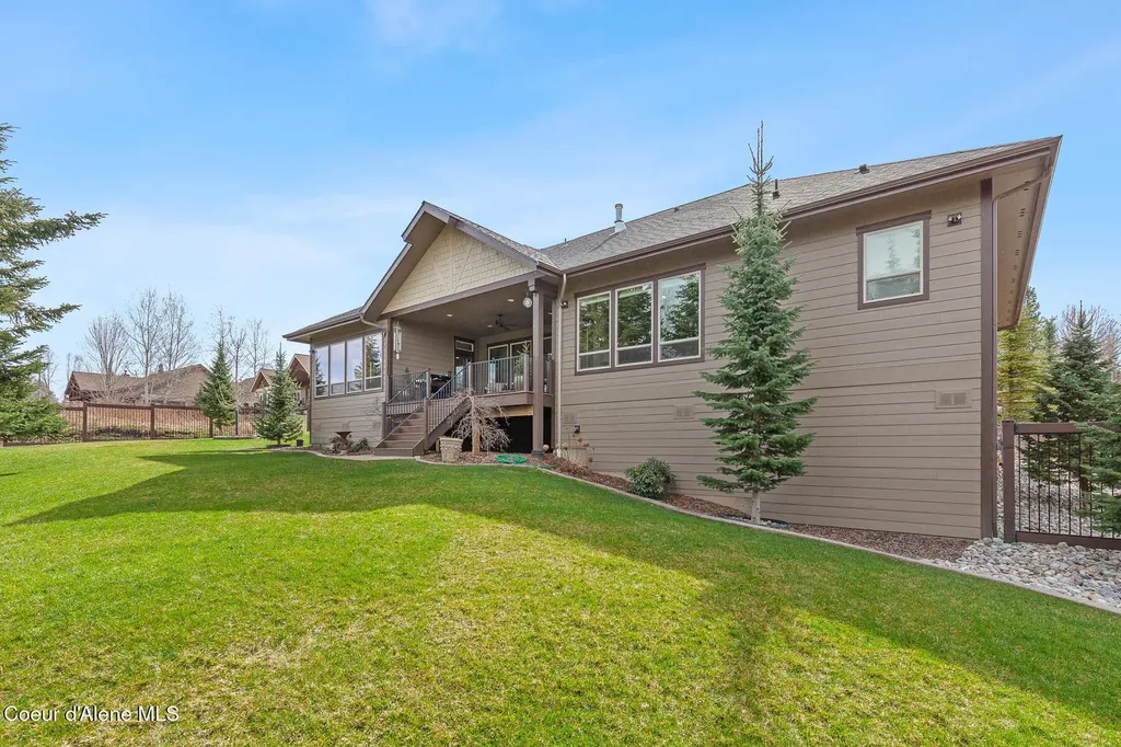 12835 N Sunflower Loop Hayden ID 83835